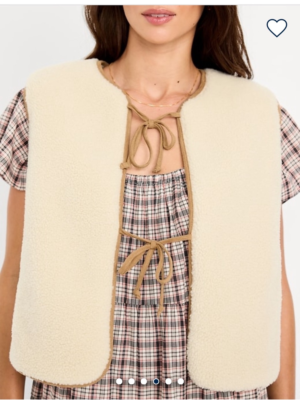 Old Navy Cream Sherpa Open-Front Vest - Picture 4 of 5